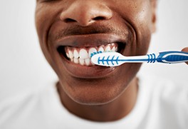 Man brushing his teeth